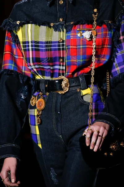 Look 22